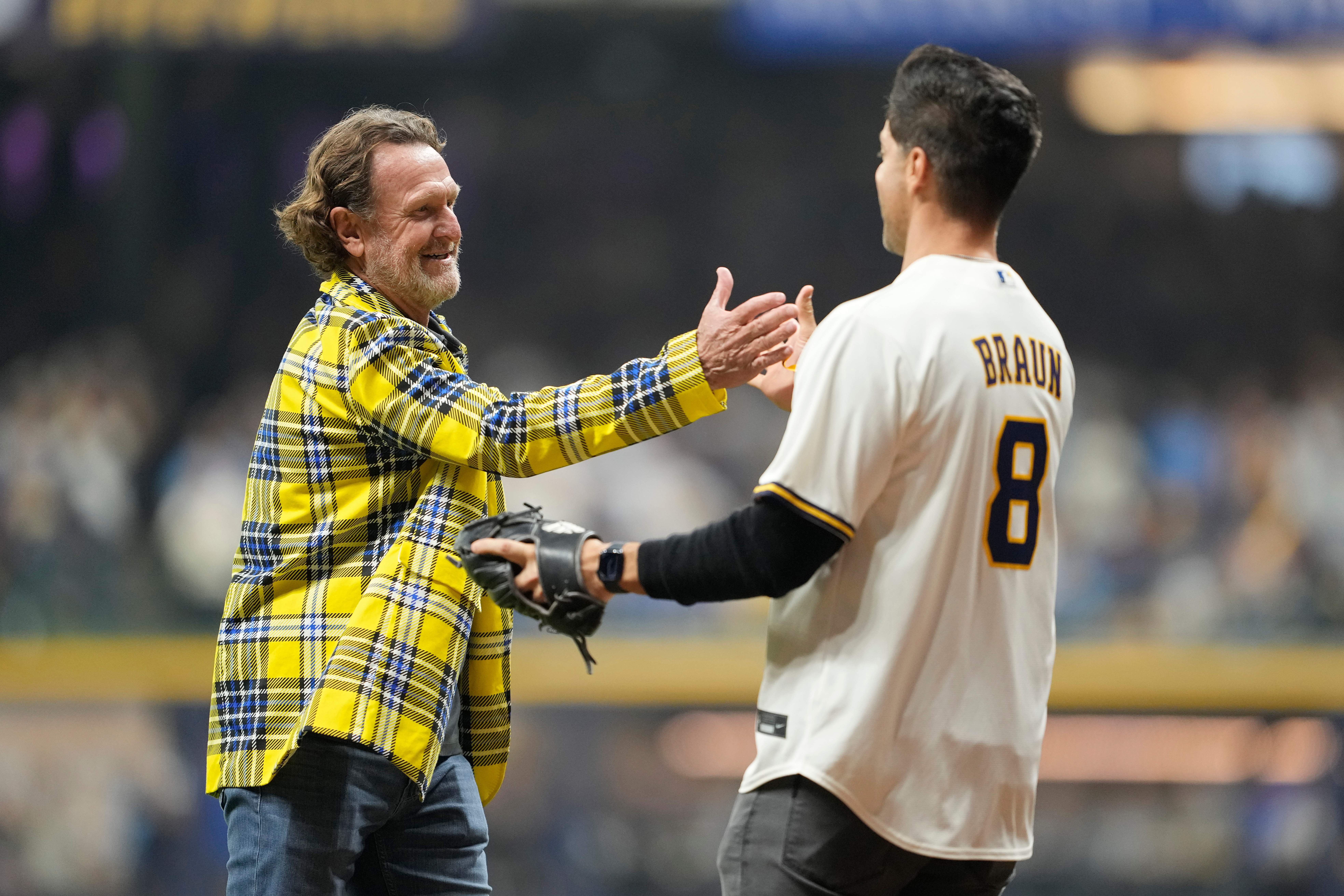National League Championship Series - Los Angeles Dodgers v Milwaukee Brewers - Game One
