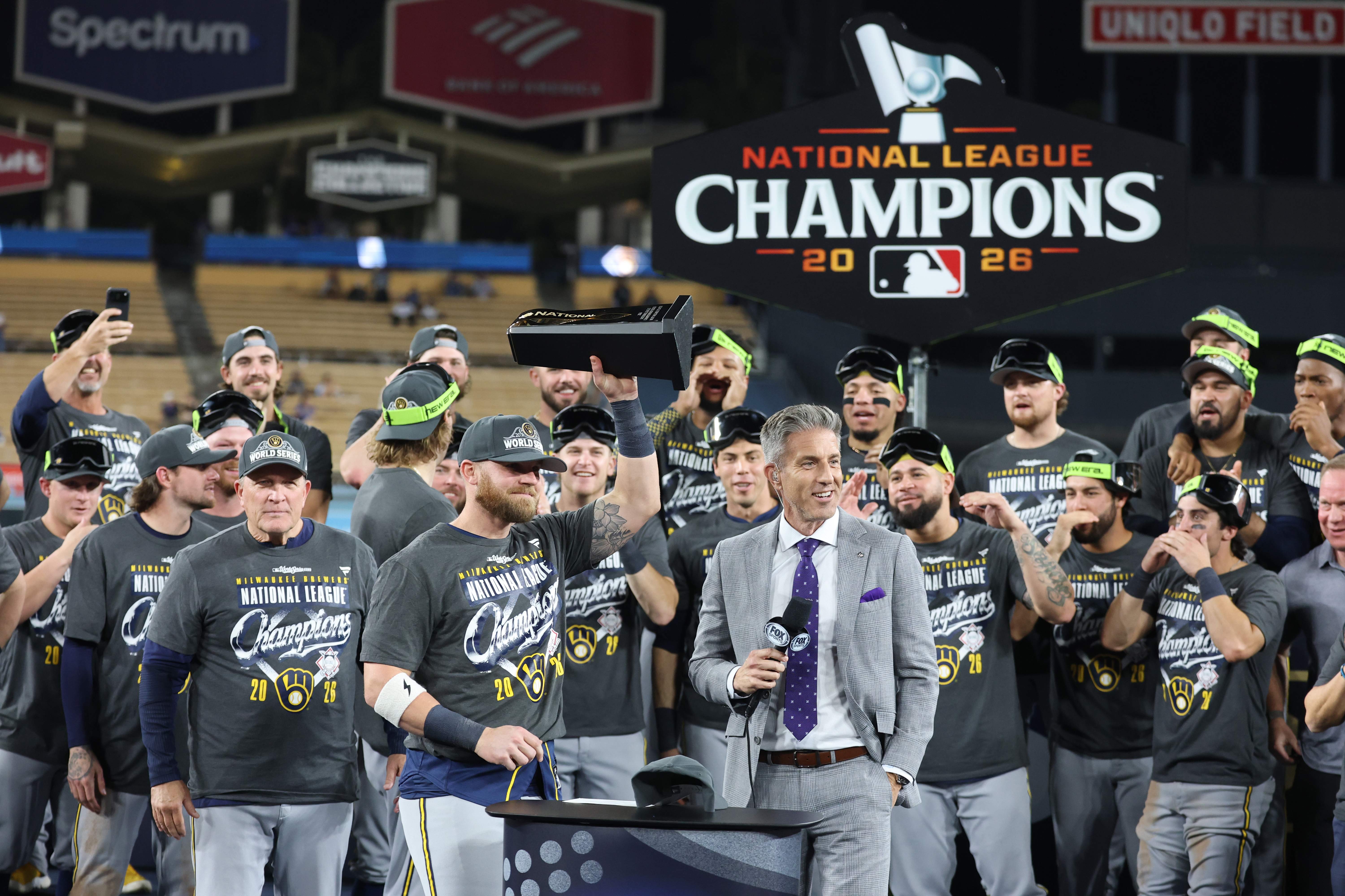 National League Championship Series: Milwaukee Brewers v Los Angeles Dodgers - Game Four