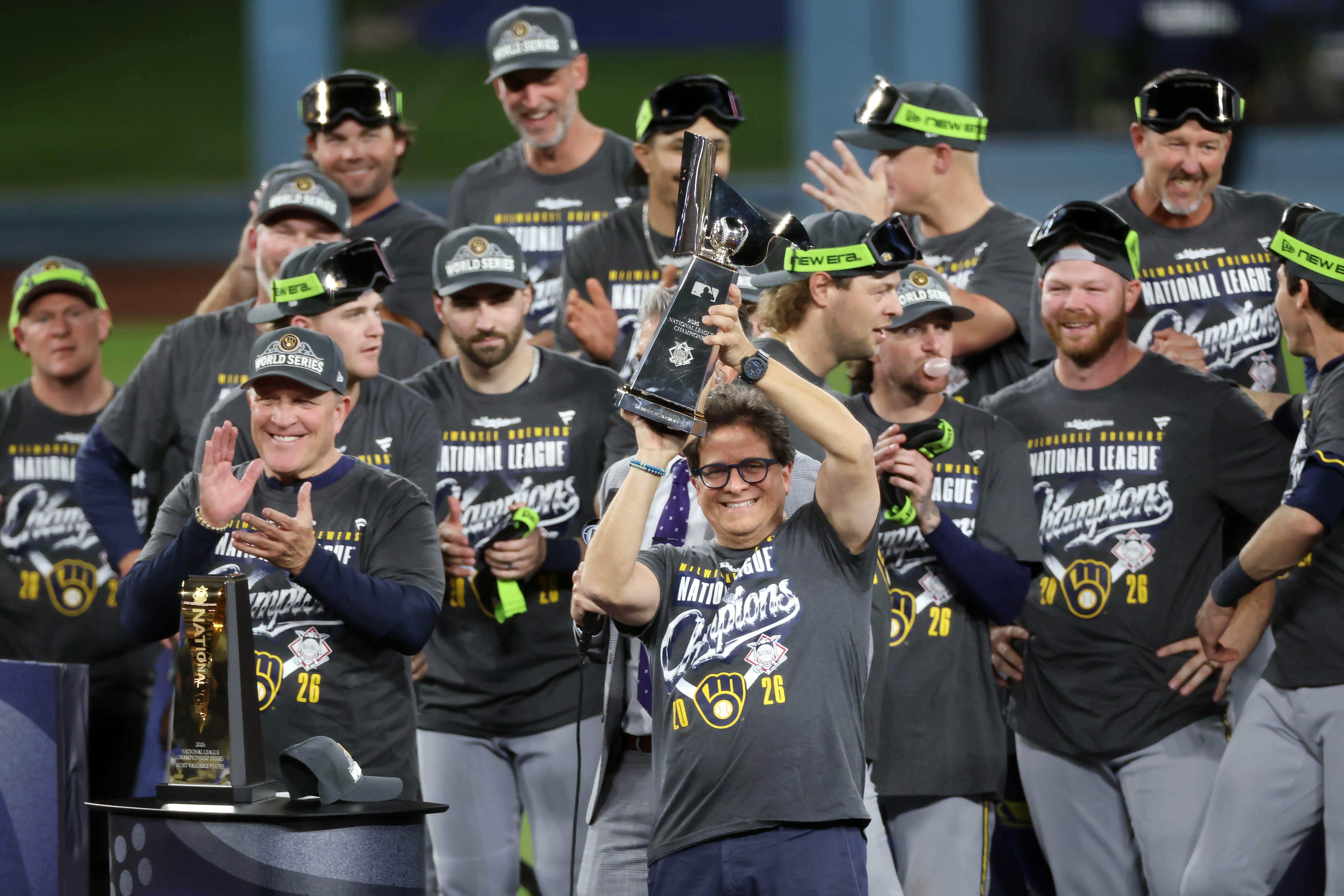 National League Championship Series: Milwaukee Brewers v Los Angeles Dodgers - Game Four