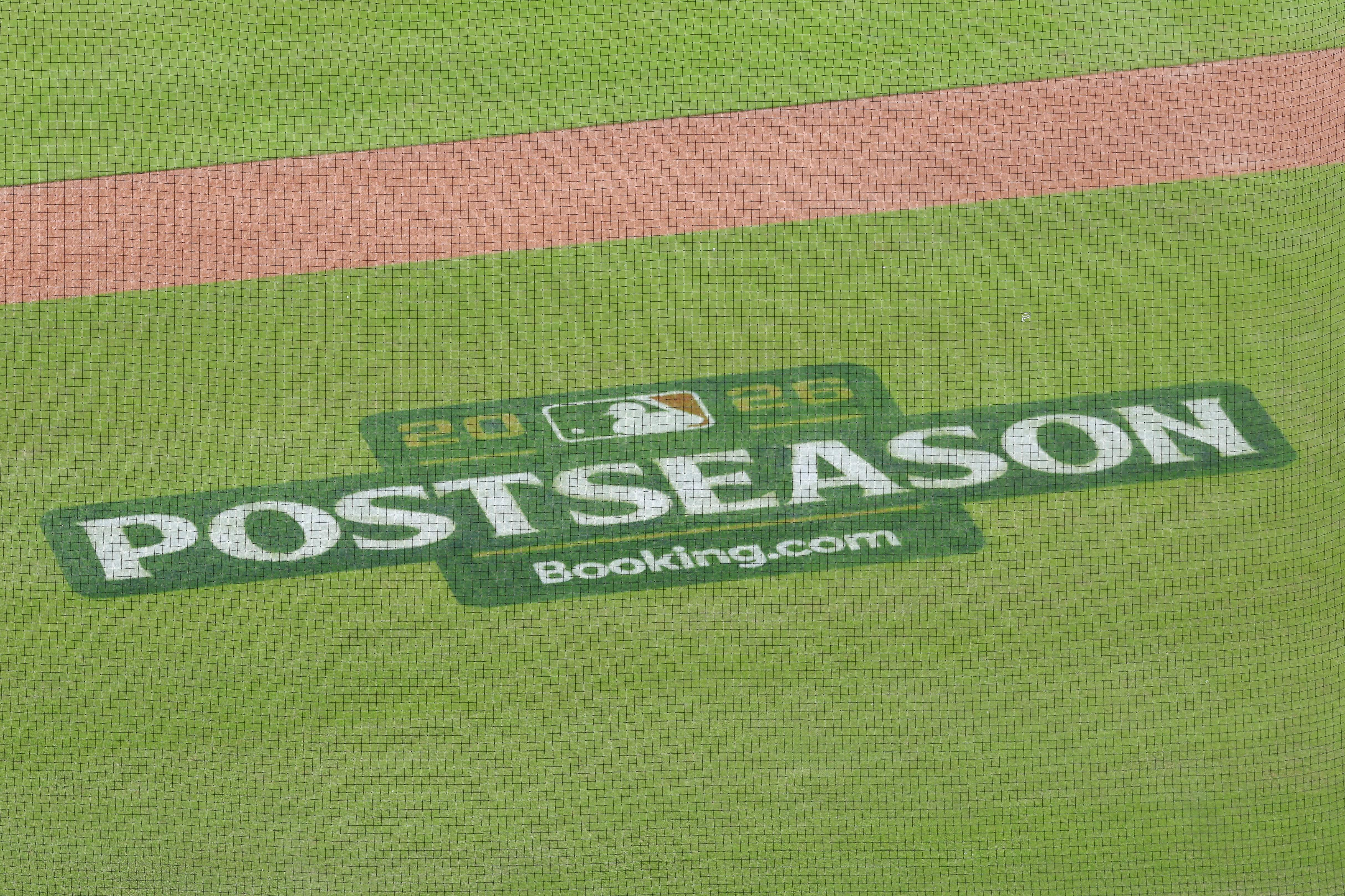National League Division Series: Atlanta Braves v Los Angeles Dodgers - Game One