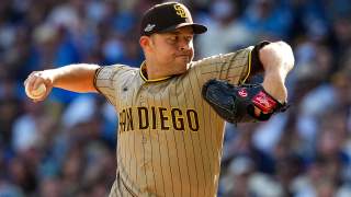 Chicago Cubs Urged to Sign Padres Star Starting Pitcher in Major Move