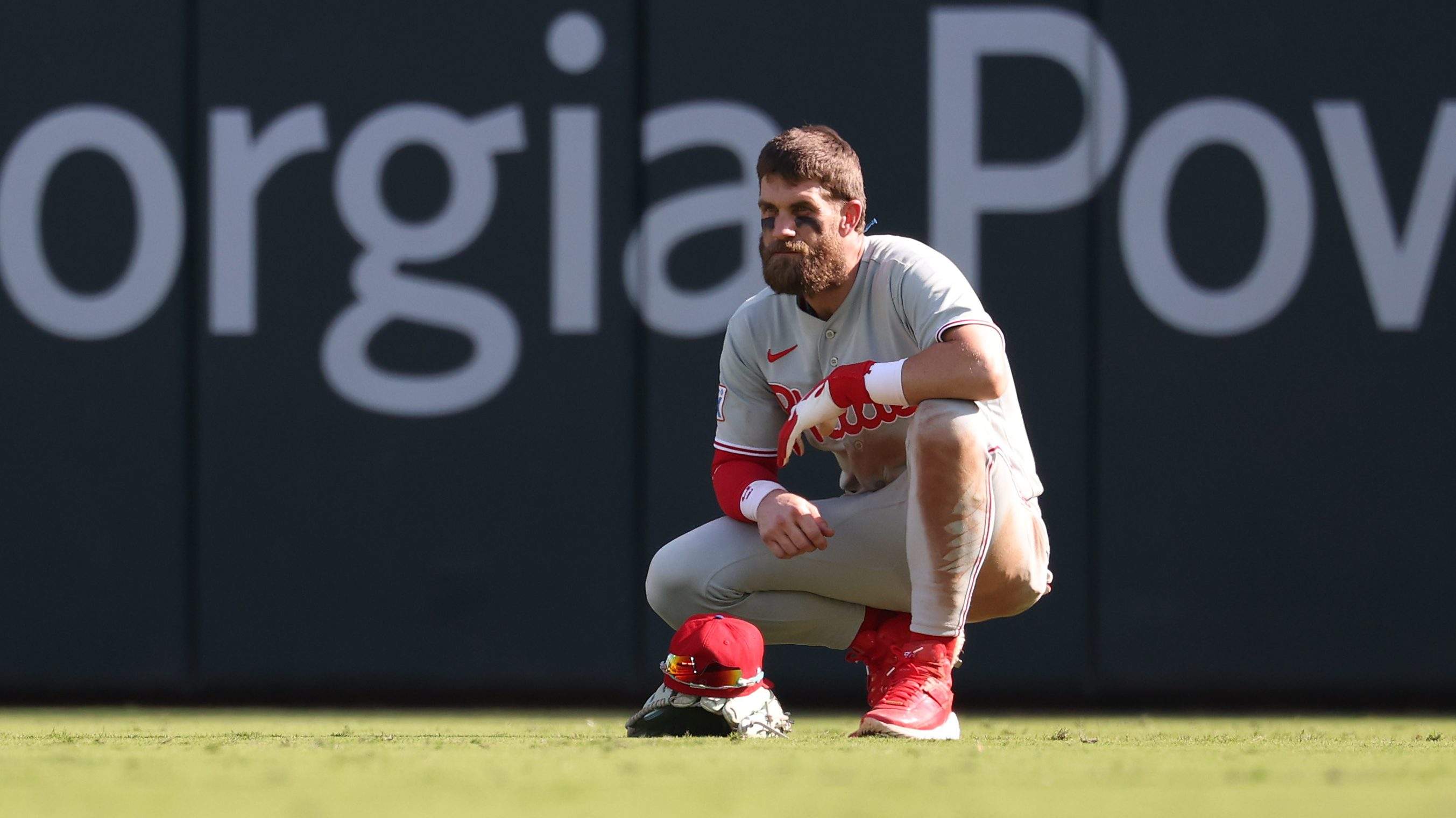 Bryce Harper Addresses Future With Phillies, Willing to Break No-Trade Clause