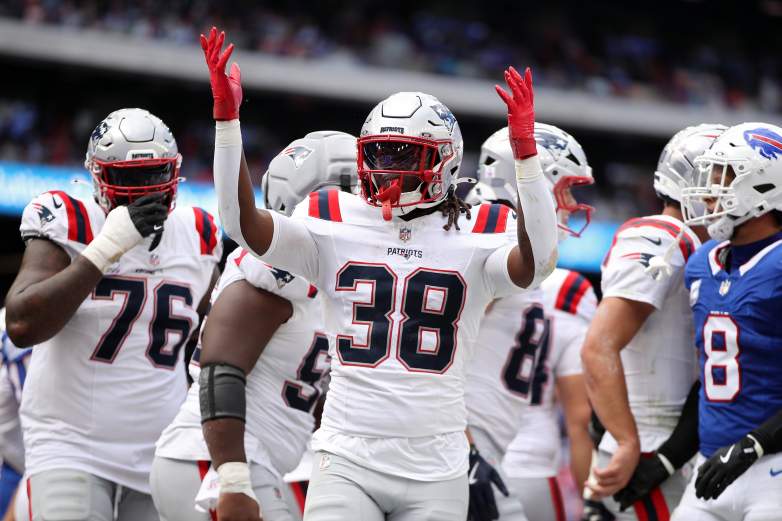 New England Patriots v Buffalo Bills