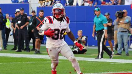 Patriots’ Starting RB Draws Injury Concern Amid Jamaal Williams Workout