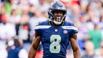 Seahawks Receive Important Jadarian Price Injury News Ahead of Week 8