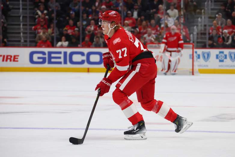 New York Islanders v Detroit Red Wings