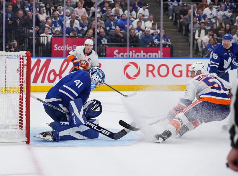 New York Islanders v Toronto Maple Leafs