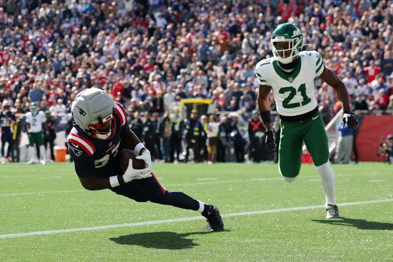 New York Jets v New England Patriots
