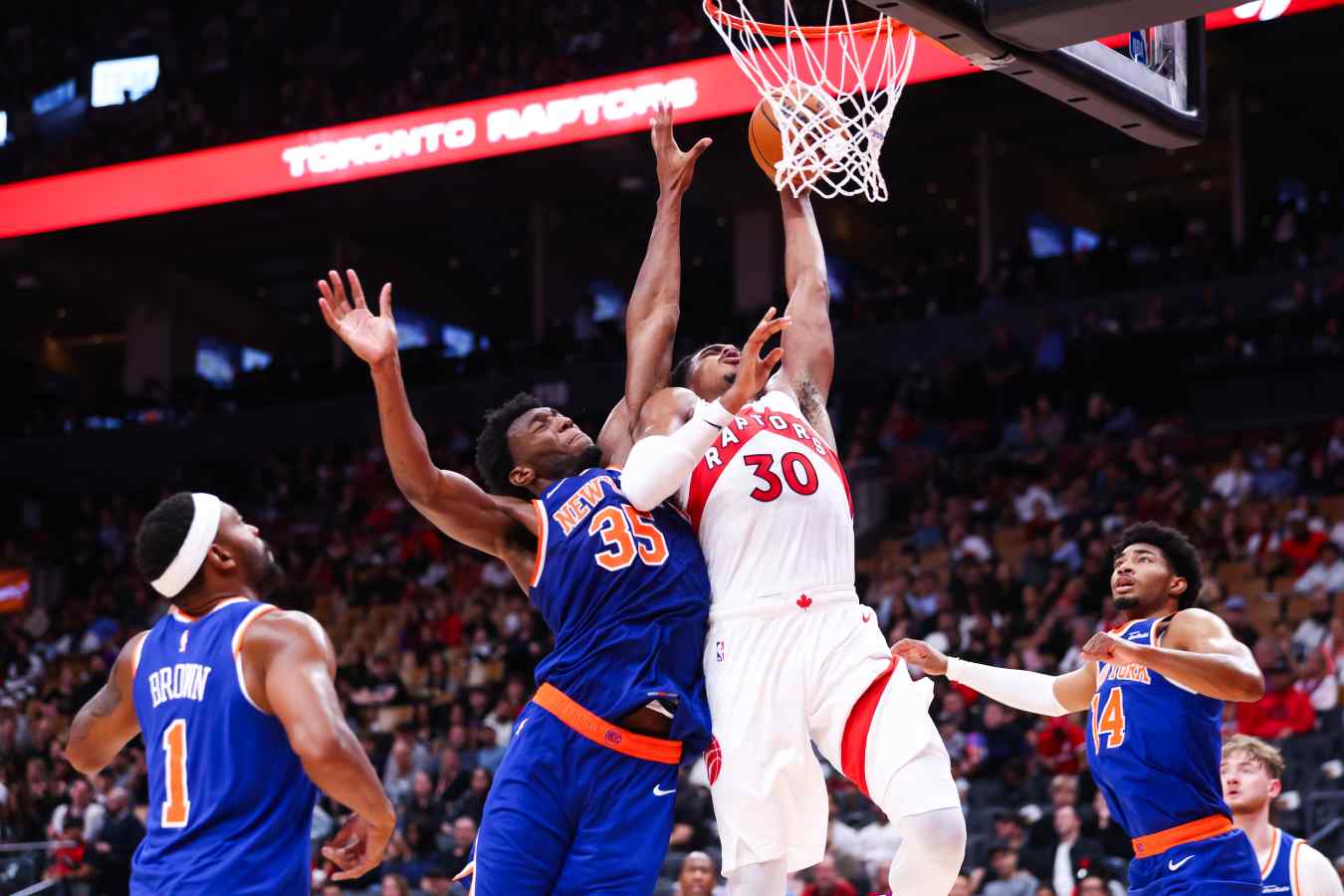 Knicks Get New Center Option After Raptors Move - HEAVY