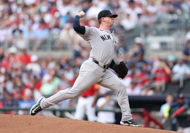 New York Yankees v Atlanta Braves