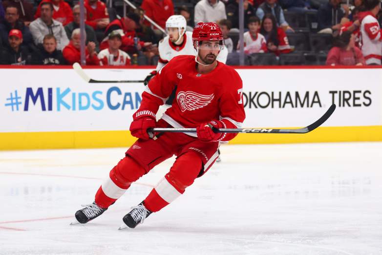 Ottawa Senators v Detroit Red Wings