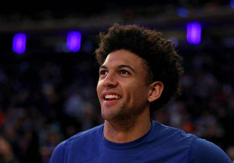 Philadelphia 76ers v New York Knicks