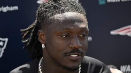 Chicago Bears Dealt A.J. Brown News Before Patriots TNF Game