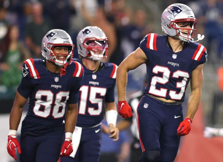 Philadelphia Eagles v New England Patriots