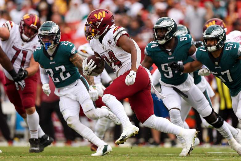 Philadelphia Eagles v Washington Commanders