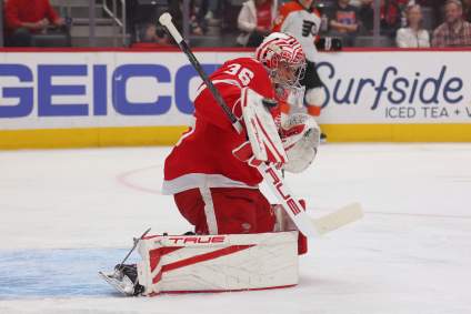 Red Wings Make Goaltending Decision Ahead of Flames Matchup
