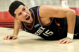 Devin Booker Blasts Phoenix Suns Chemistry