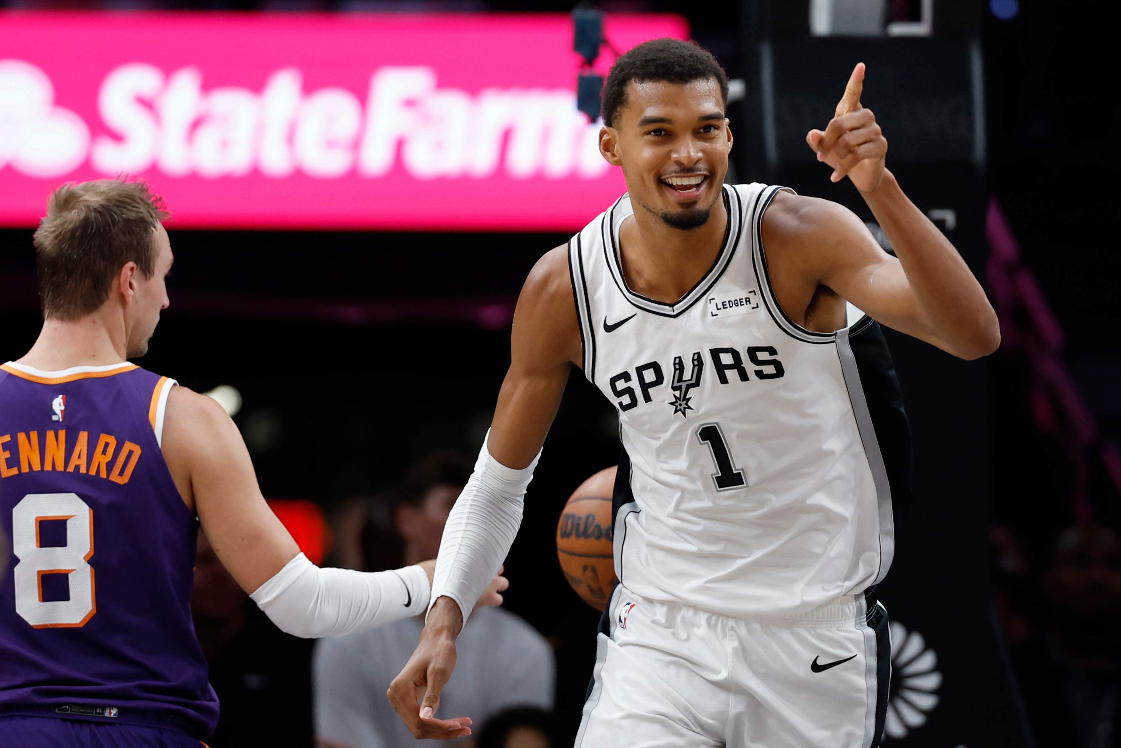 Phoenix Suns v San Antonio Spurs
