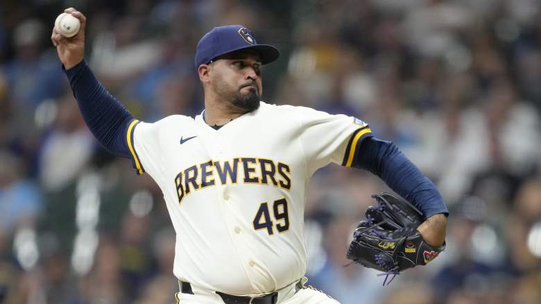 Pittsburgh Pirates v Milwaukee Brewers