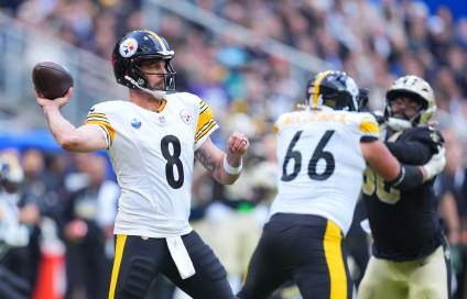 Aaron Rodgers Makes History With First TD Pass in Paris