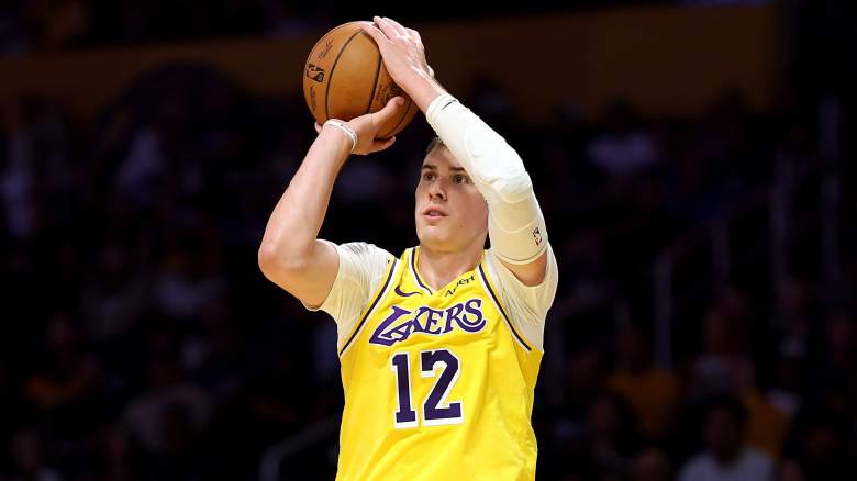Sacramento Kings v Los Angeles Lakers