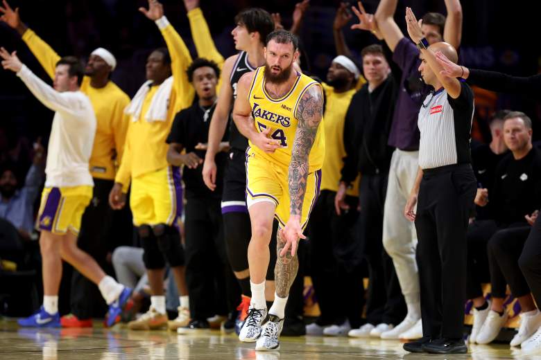 Sacramento Kings v Los Angeles Lakers