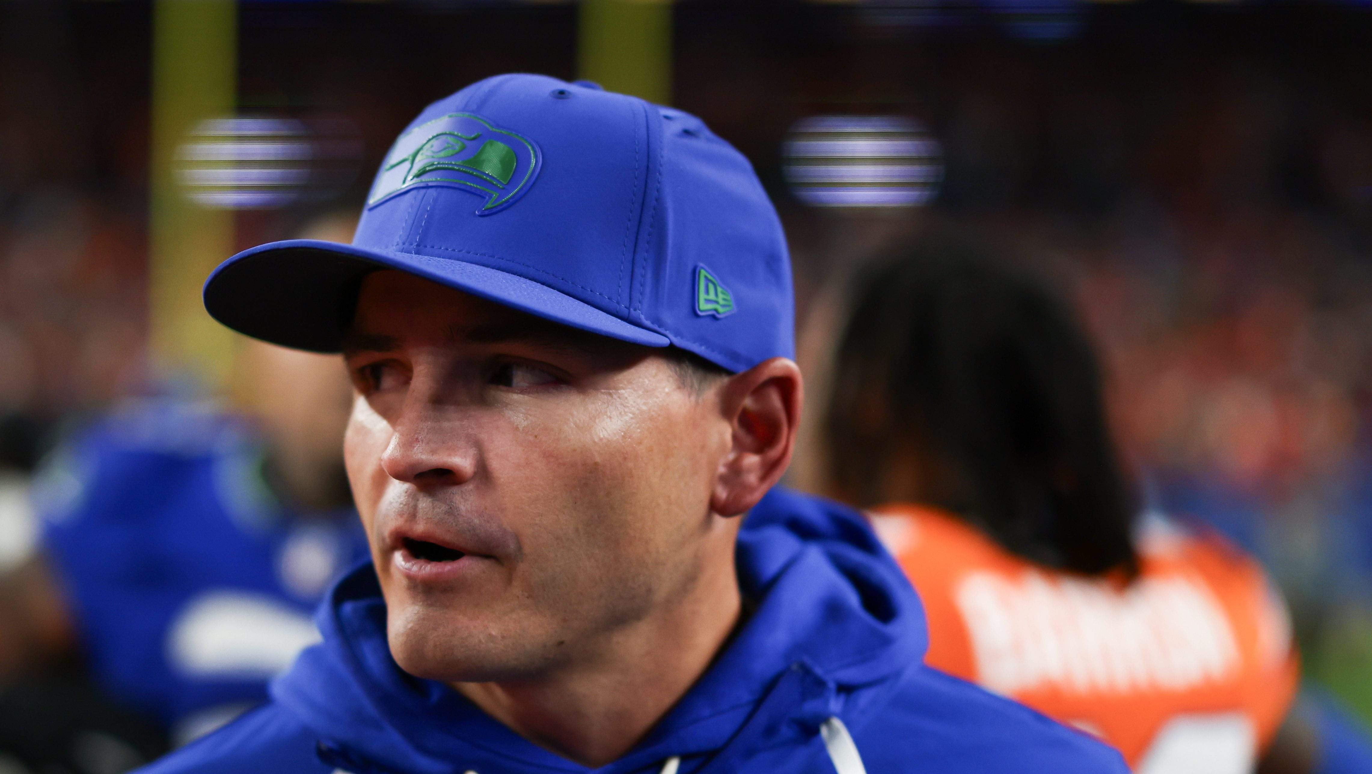 Seahawks Rams Score Colston Loveland Injury Adds Twist to Seahawks–Bears Game