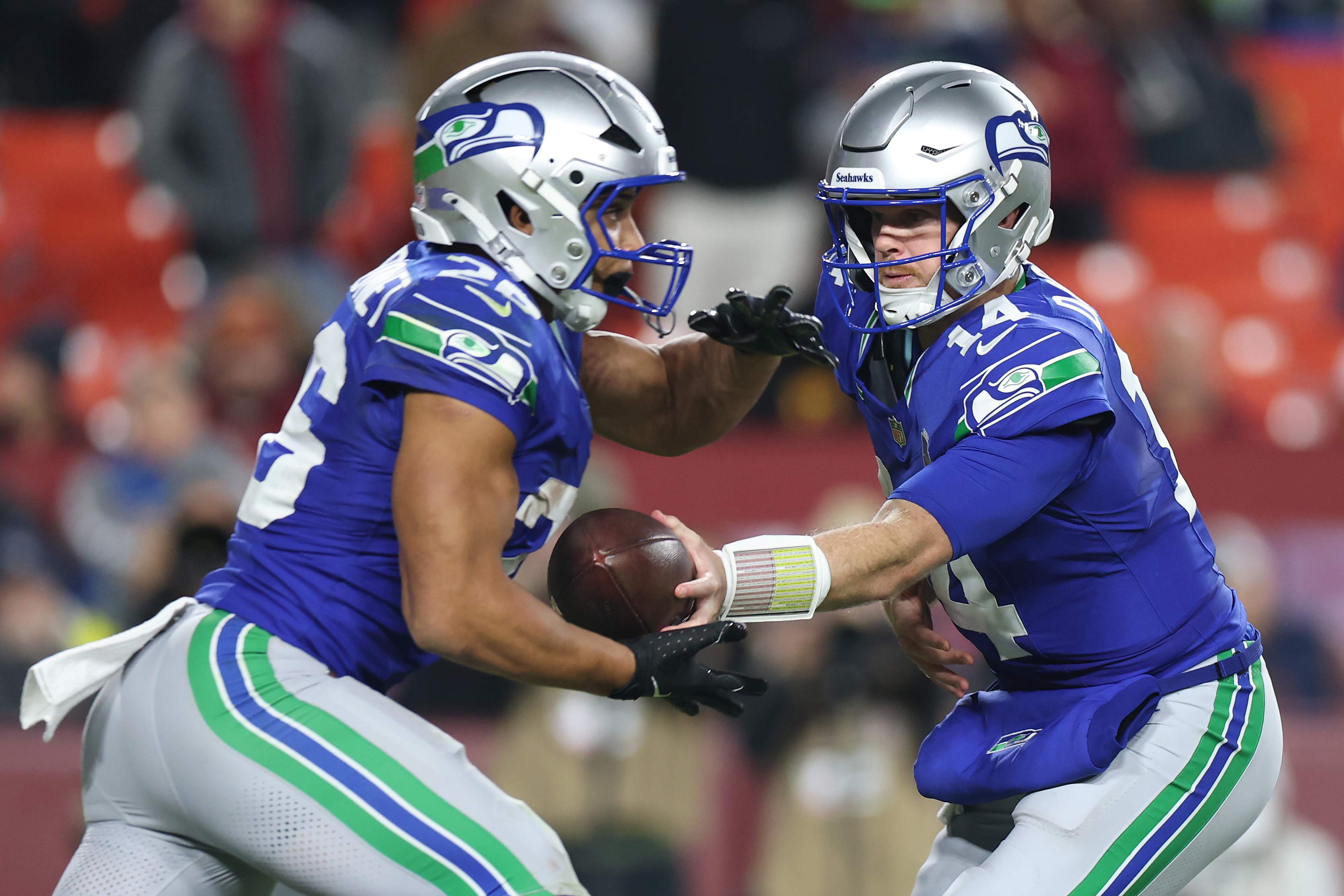Seahawks QB Sam Darnold Drops Encouraging Zach Charbonnet News Amid RB Concerns