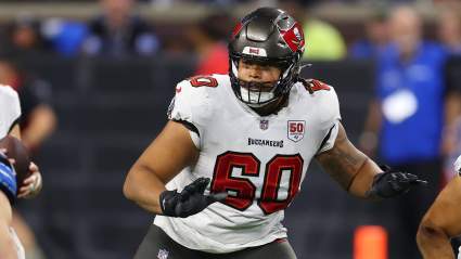 Ravens Sign Veteran Offensive Lineman After Latest Injury News
