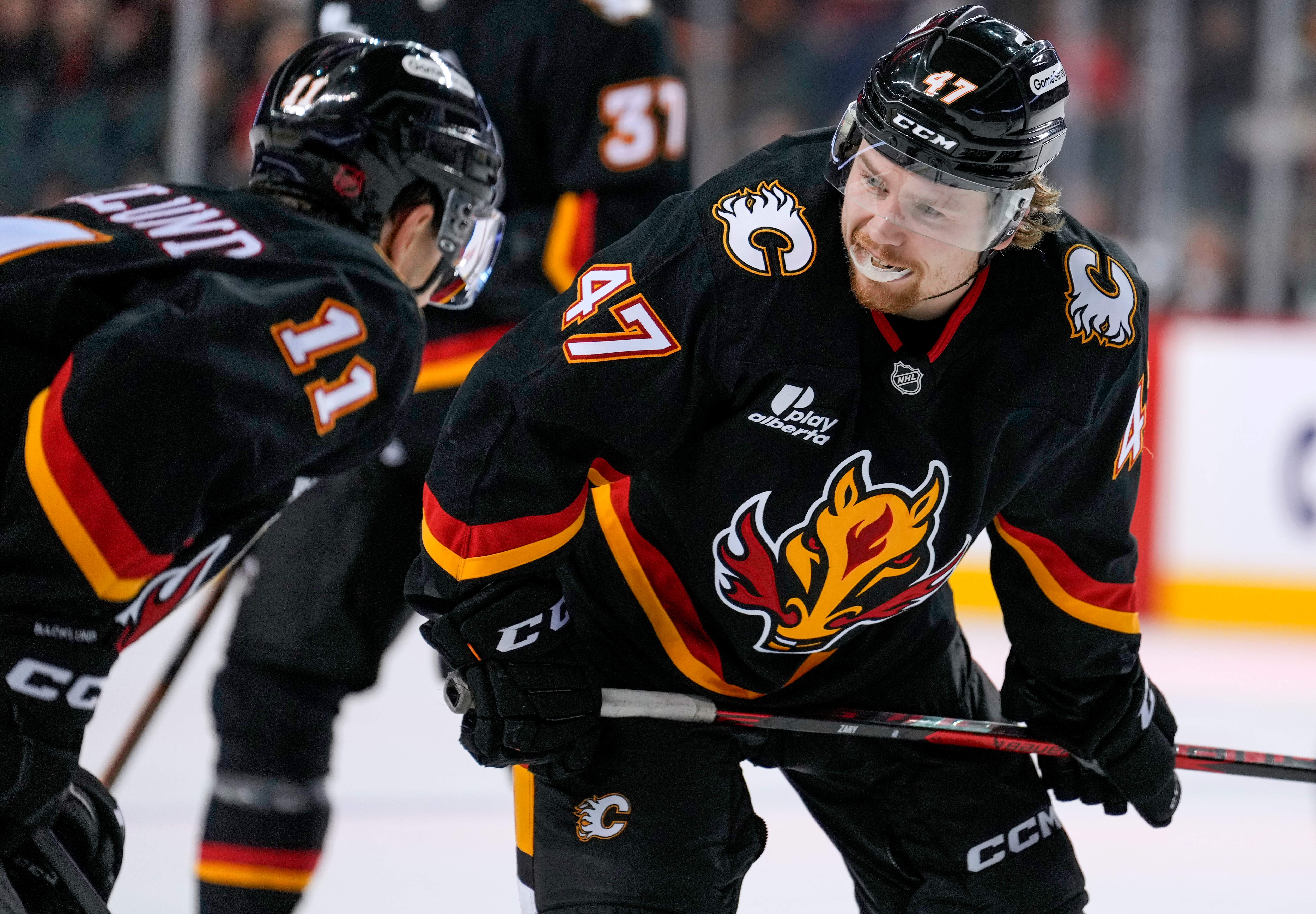 Utah Mammoth v Calgary Flames