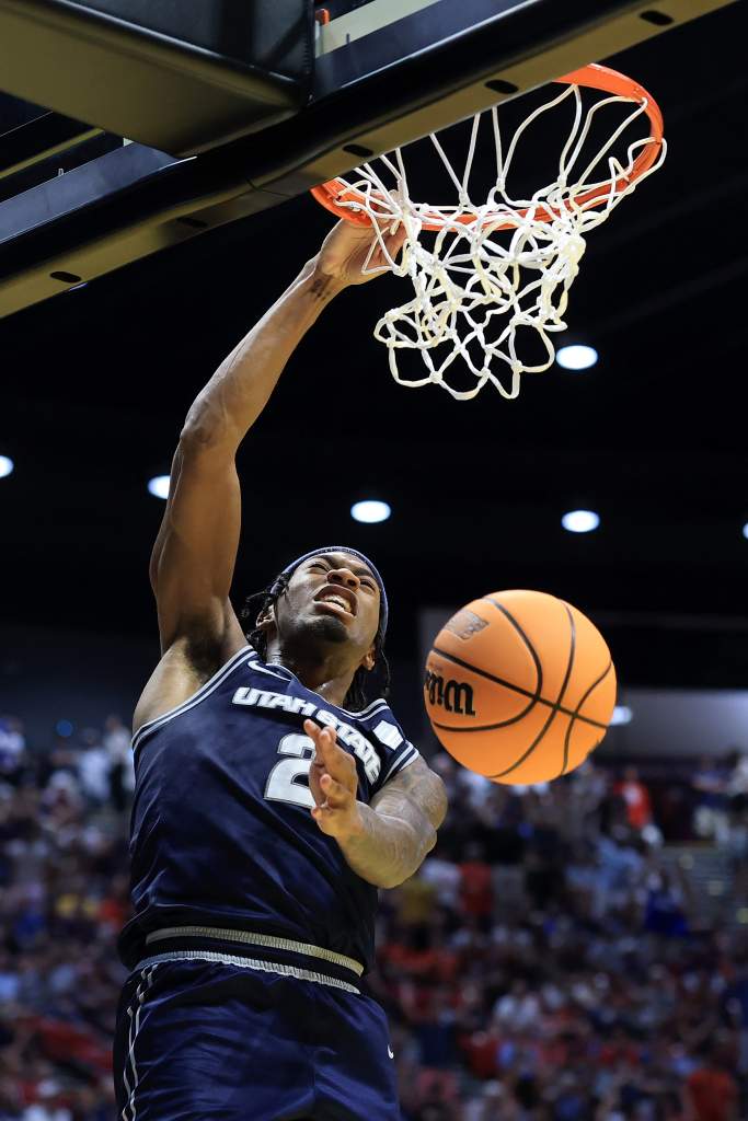 MJ Collins dunking against Villanova