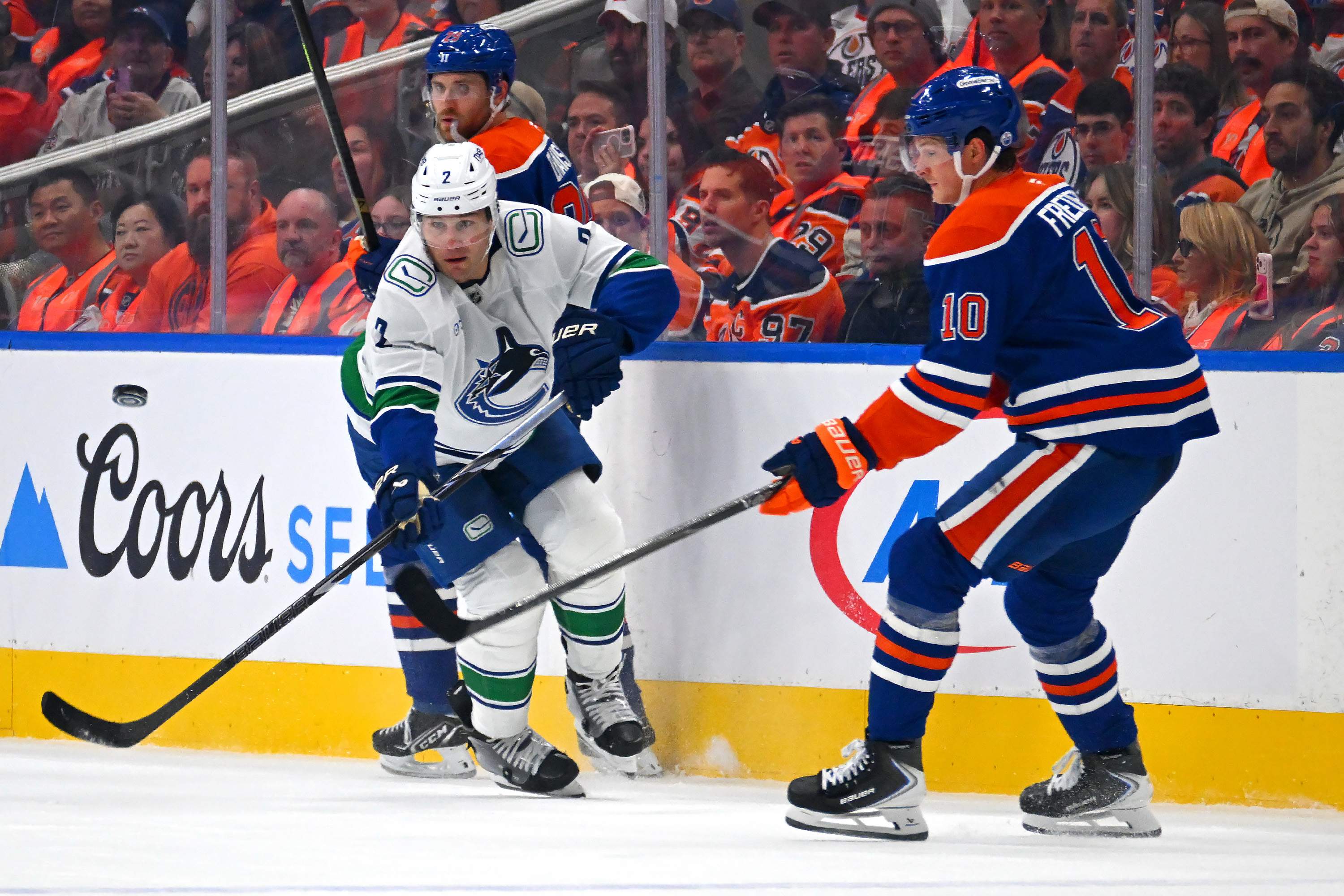Vancouver Canucks v Edmonton Oilers