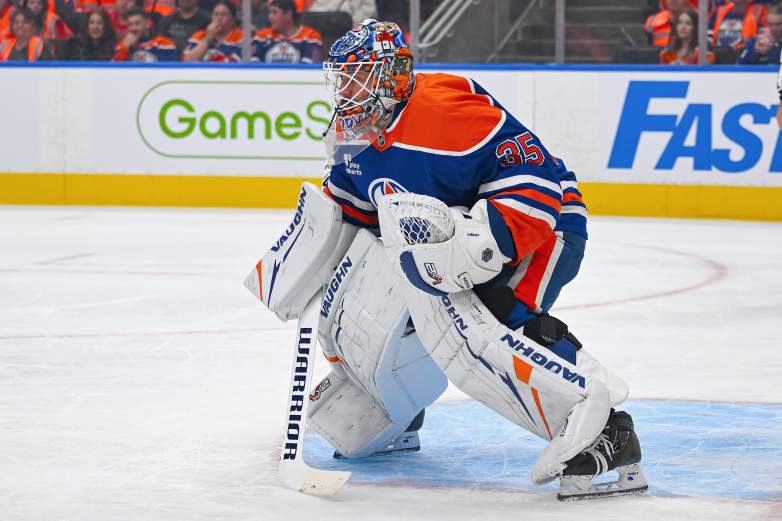 Vancouver Canucks v Edmonton Oilers