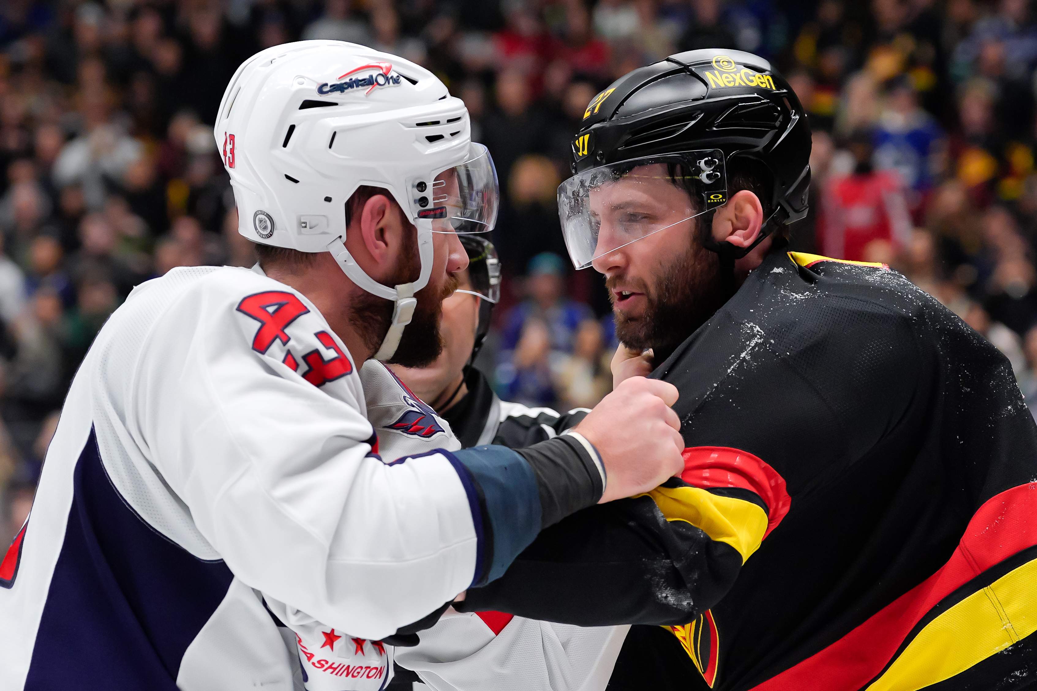 Washington Capitals v Vancouver Canucks