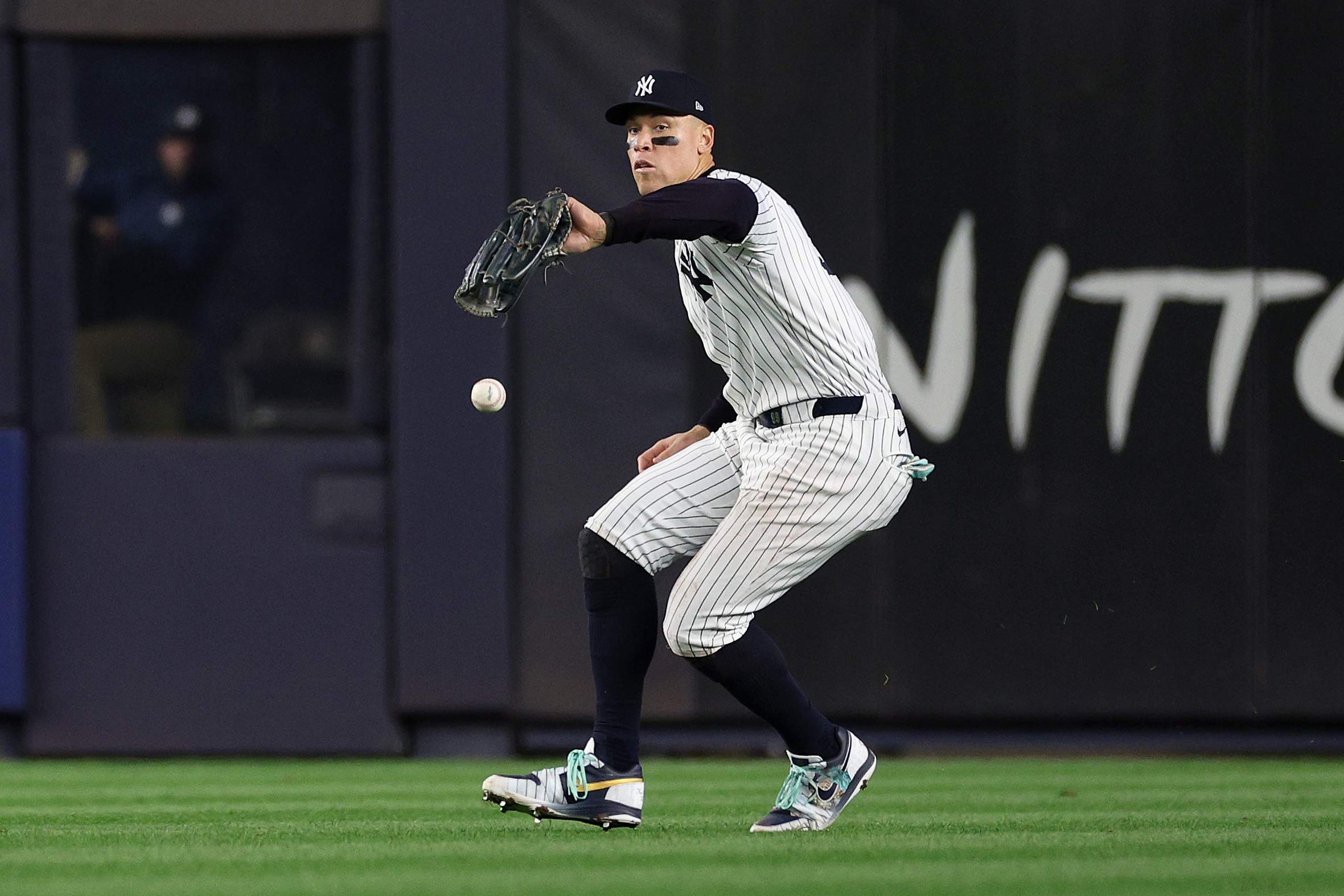 The Los Angeles Dodgers 2024 World Series scouting report of the New York Yankees is resurfacing after the Yankees' error-filled loss against the Tampa Bay Rays in the ALDS.